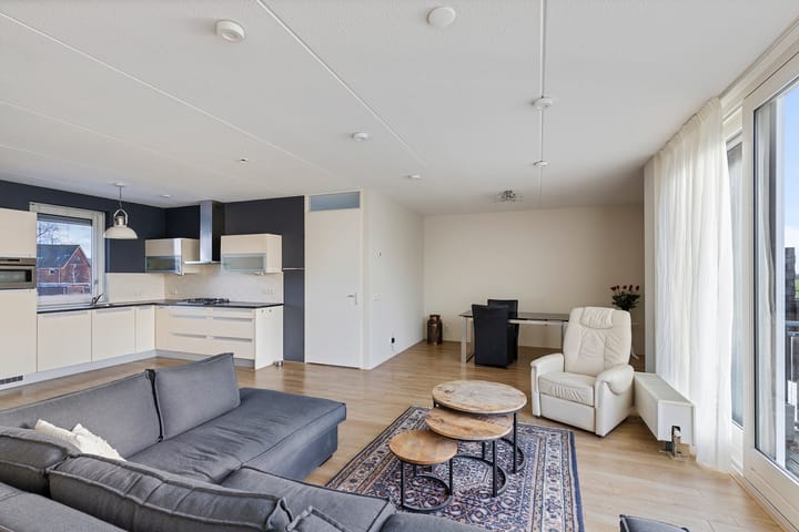 Foto 13 van Vuurvlinder 28