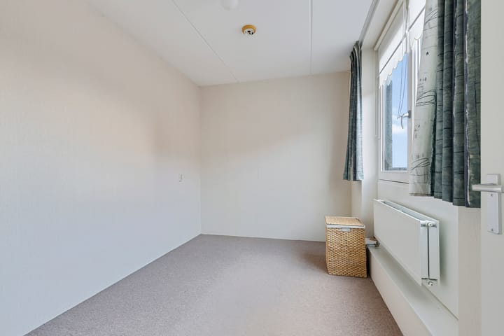 Foto 25 van Vuurvlinder 28