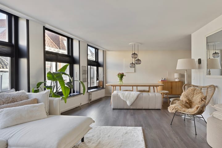 Foto 13 van Buiten Nieuwstraat 28-I