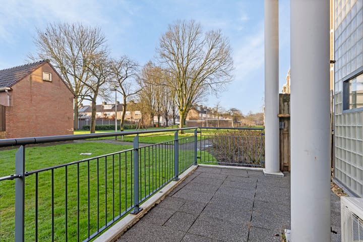 Foto 21 van Burgemeester Freijterslaan 369