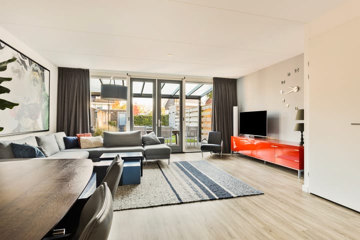 Foto 12 van Johannes Vermeerstraat 47