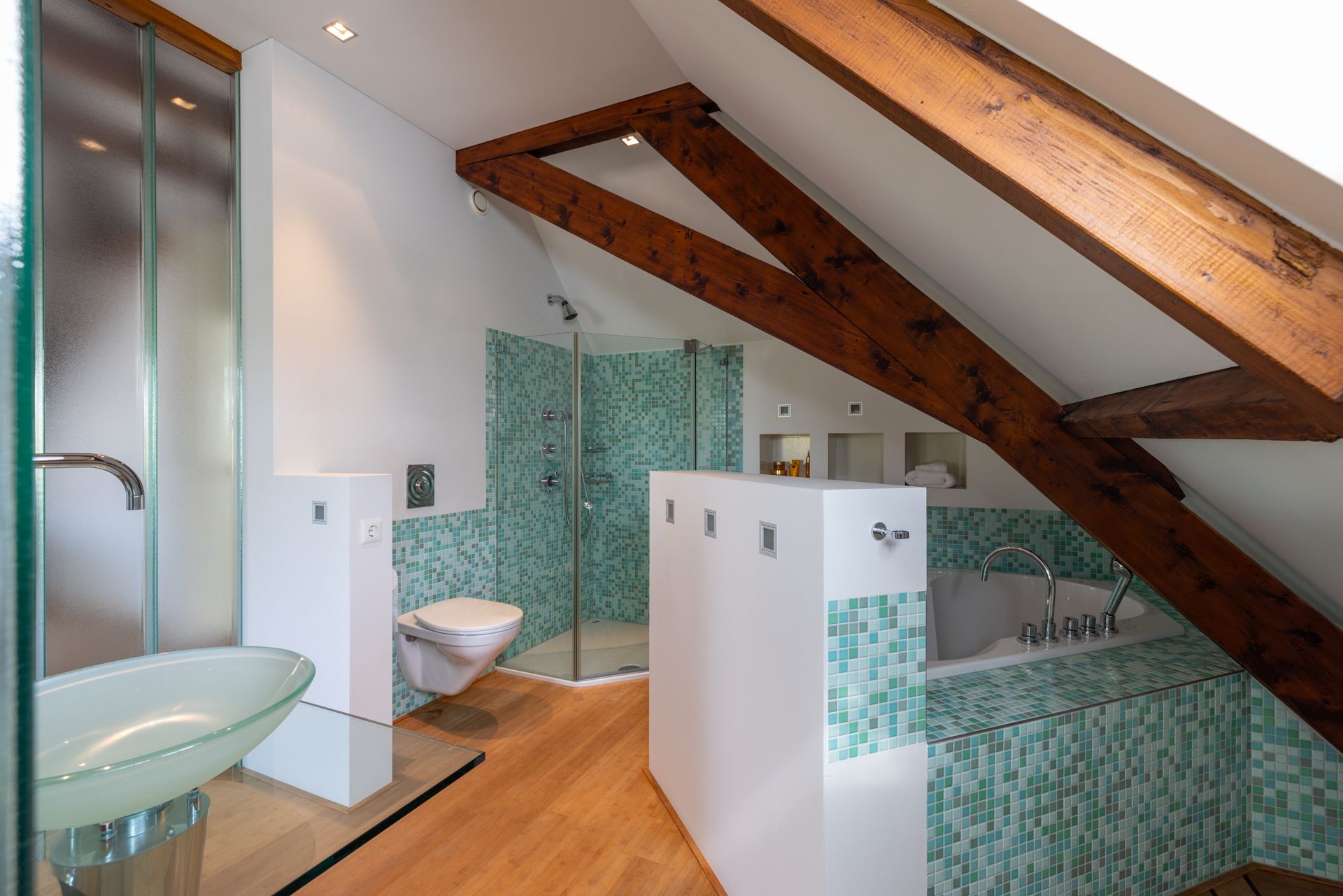 Foto 48 van Verploegh Chasséplein 4