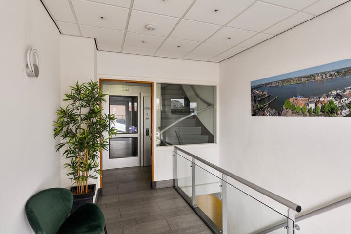 Foto 10 van Maasplein 80