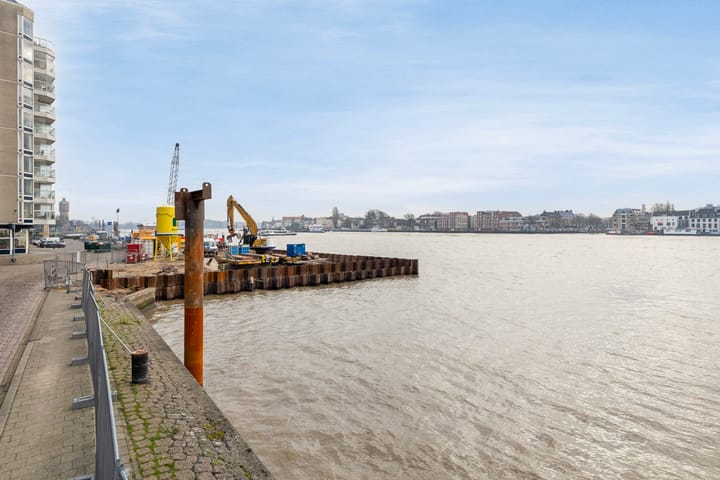 Foto 6 van Maasplein 80