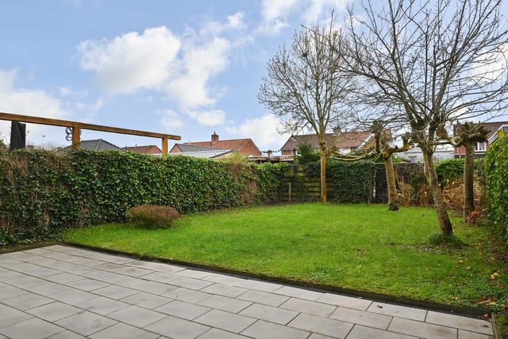 Foto 28 van Simon Luymesstraat 13