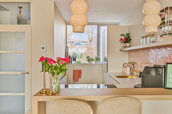 Foto 3 van Hallsteinhof 31