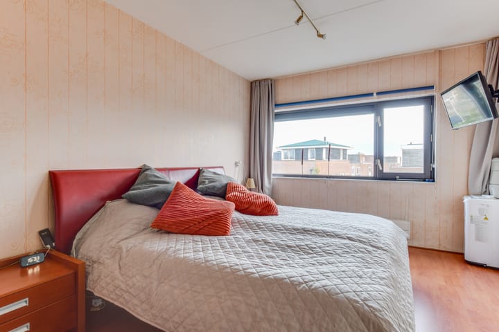 Foto 5 van Liesbeth Tilanusland 9