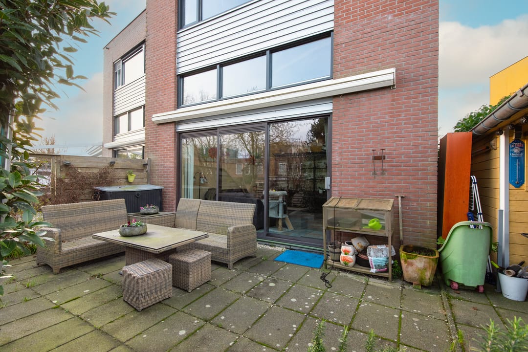 Photo 31 of Liesbeth Tilanusland 9