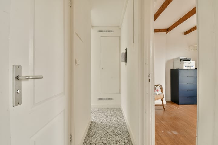 Foto 28 van Reinier Claeszenstraat 9-3