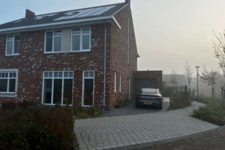 View photo of Tongelaar 42