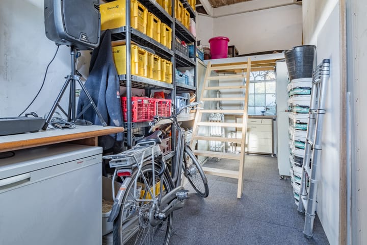 Photo 38 of Fenacoliuslaan 18-A