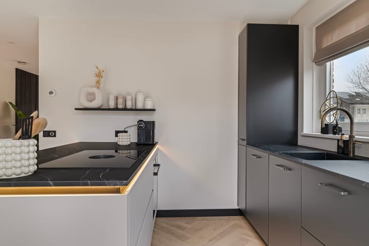 Foto 2 van Burgvliet 126