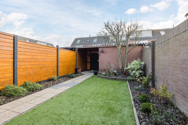 Foto 37 van Ridderspoor 16