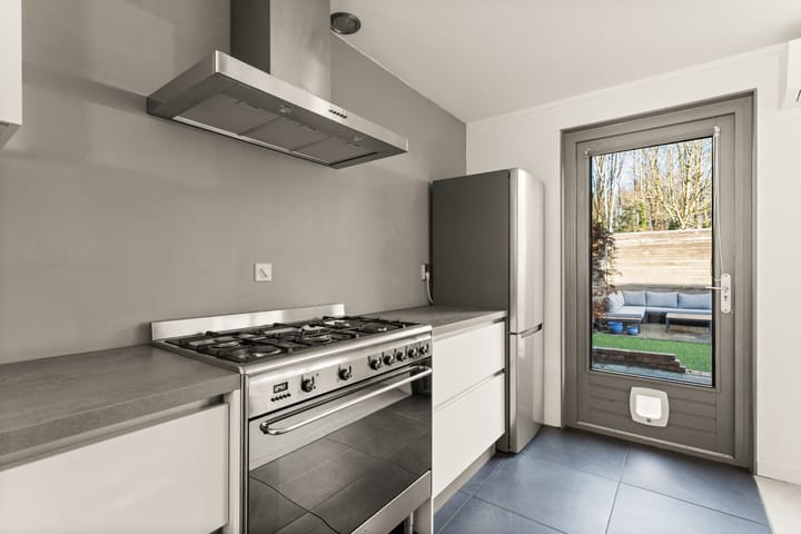 Foto 24 van Januaristraat 88