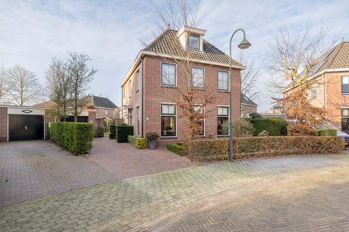 Foto 53 van Wethouder van Hekezenlaan 5