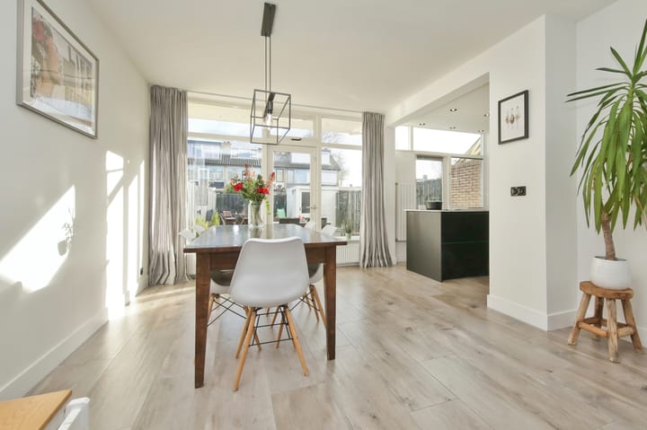 Photo 6 of Keesomstraat 30