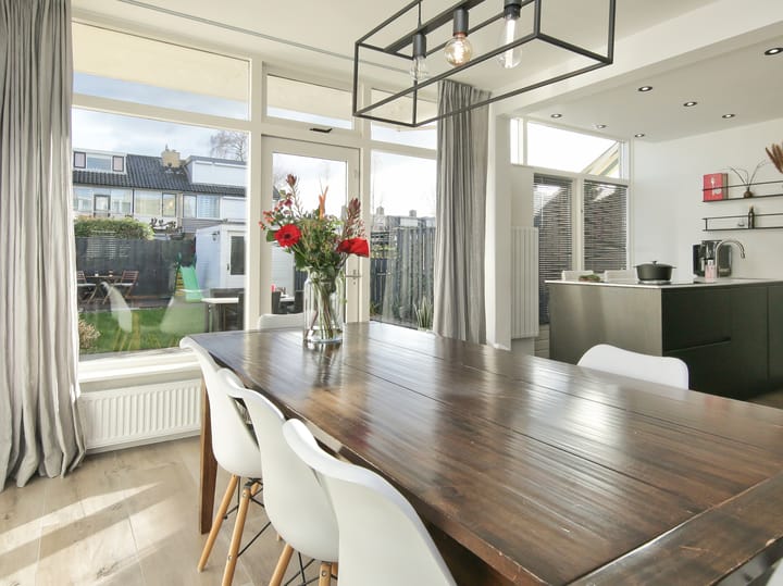 Photo 10 of Keesomstraat 30