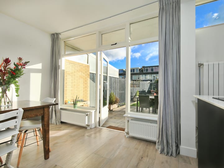 Photo 11 of Keesomstraat 30