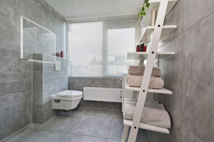 Photo 23 of Keesomstraat 30