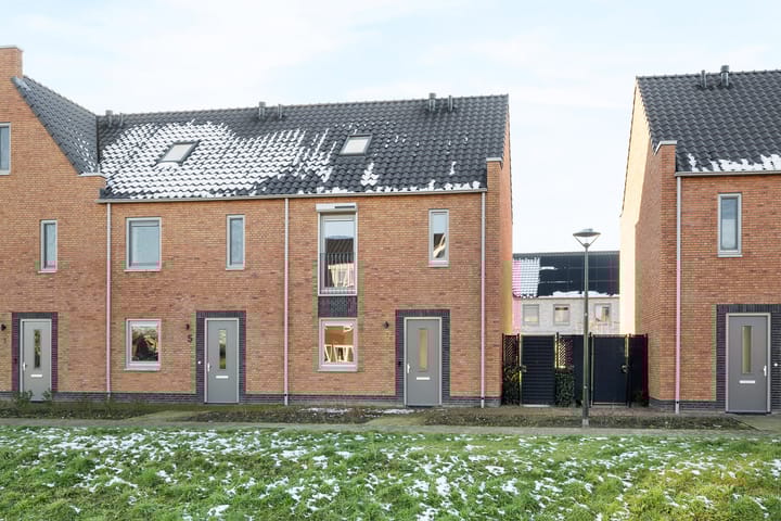 Foto 1 van Wethouder Van Dijkstraat 7