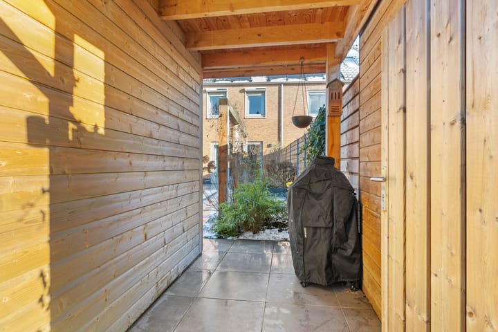 Foto 38 van Wethouder Van Dijkstraat 7