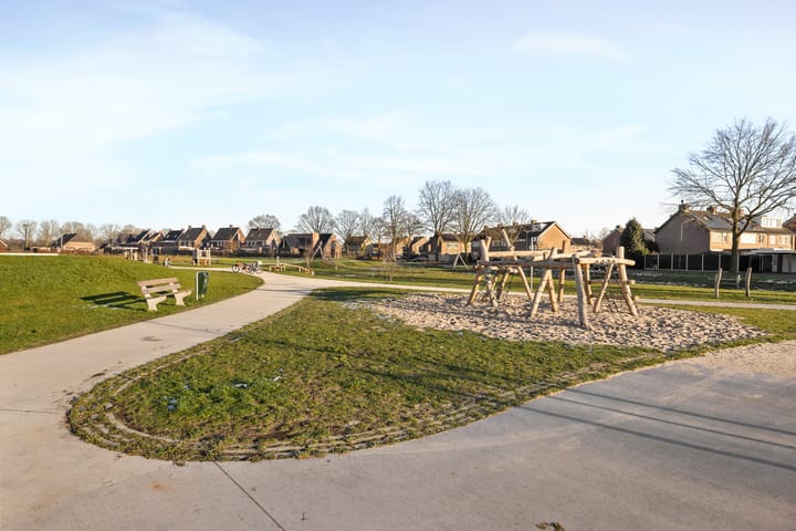 Foto 42 van Wethouder Van Dijkstraat 7