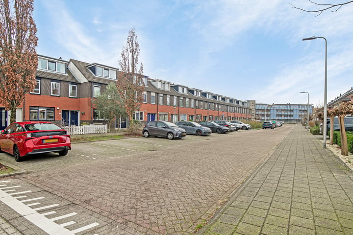 Donizettistraat 24