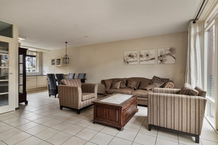 Foto 5 van Donizettistraat 24