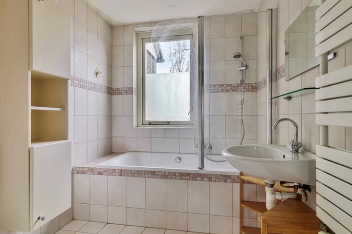 Foto 17 van Donizettistraat 24