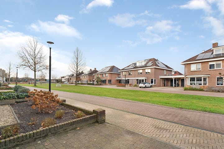 Foto 2 van Warmelo 16