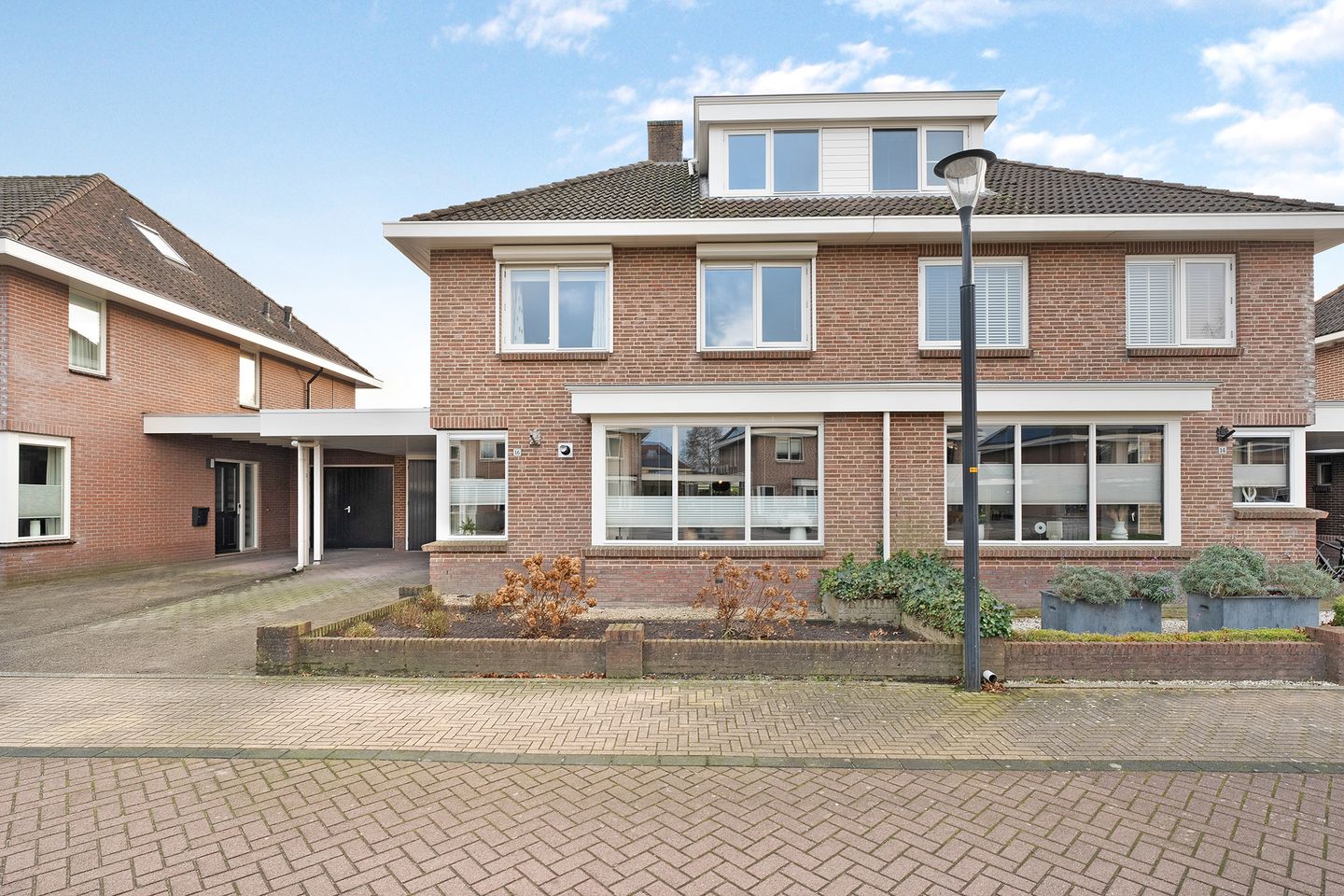 Foto 4 van Warmelo 16