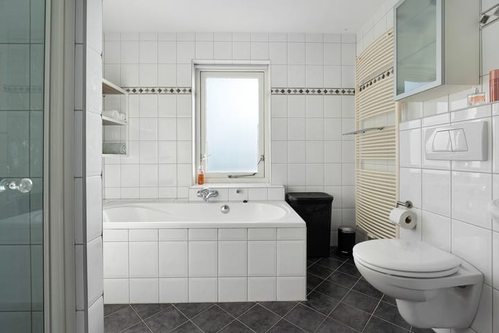 Foto 29 van Warmelo 16