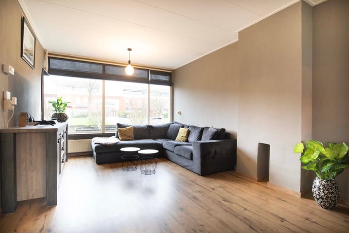 Foto 2 van Kamillelaan 56