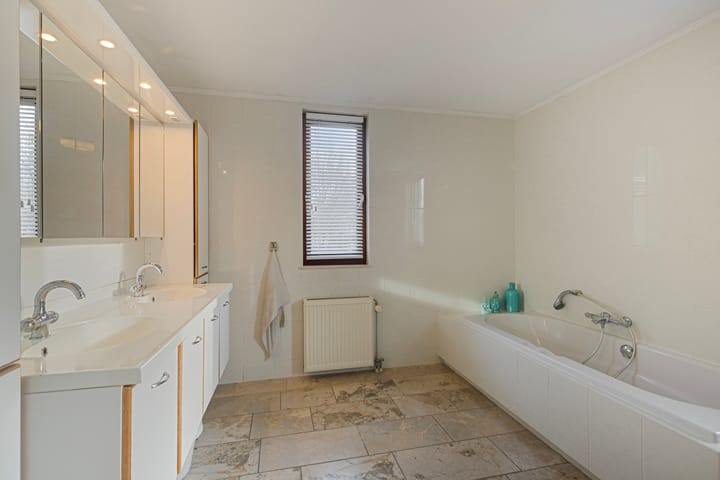 Foto 24 van Violabeemd 30