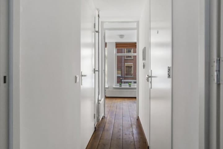 Foto 12 van Joan Melchior Kemperstraat 38-1