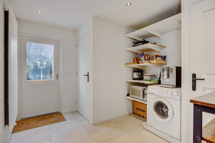 Foto 15 van Bernadettestraat 31