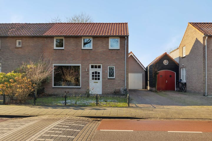 Foto 37 van Bernadettestraat 31