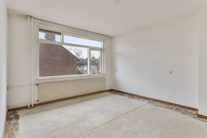 Photo 12 of Muzenlaan 34