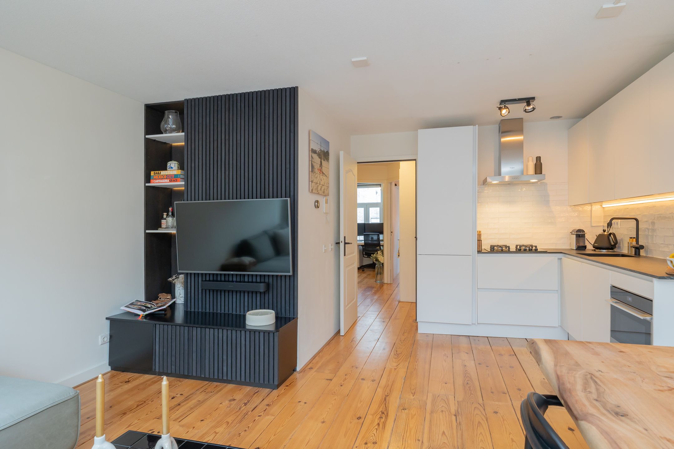 Photo 6 of Albert Cuypstraat 247-2