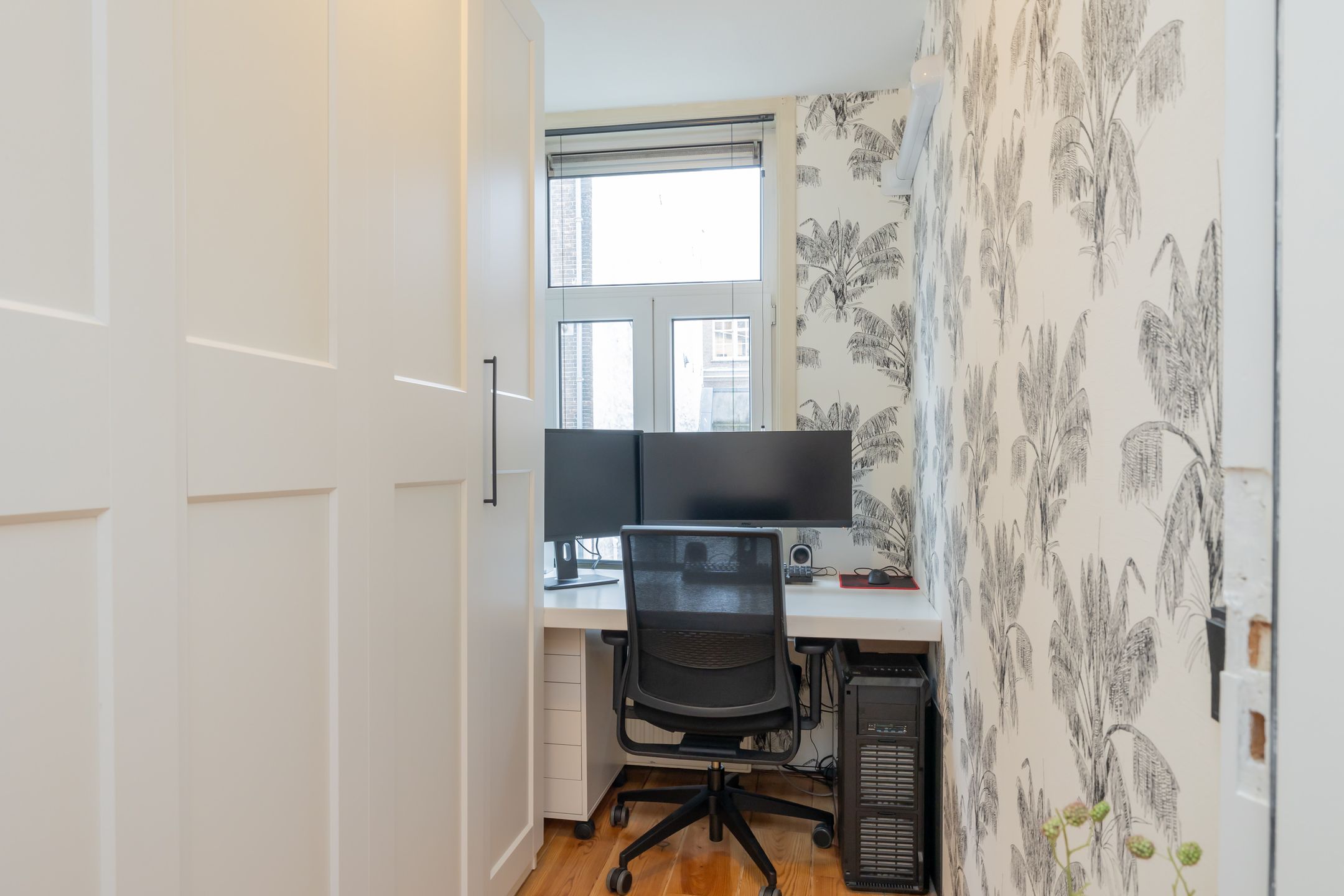 Photo 9 of Albert Cuypstraat 247-2