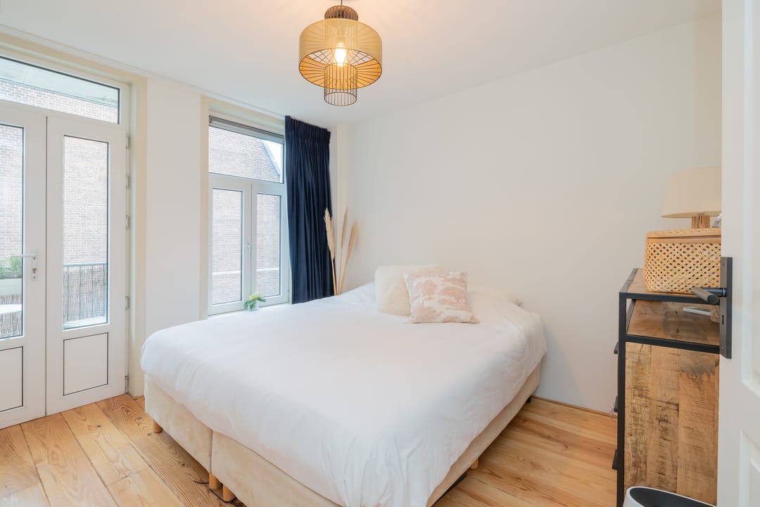 Photo 11 of Albert Cuypstraat 247-2