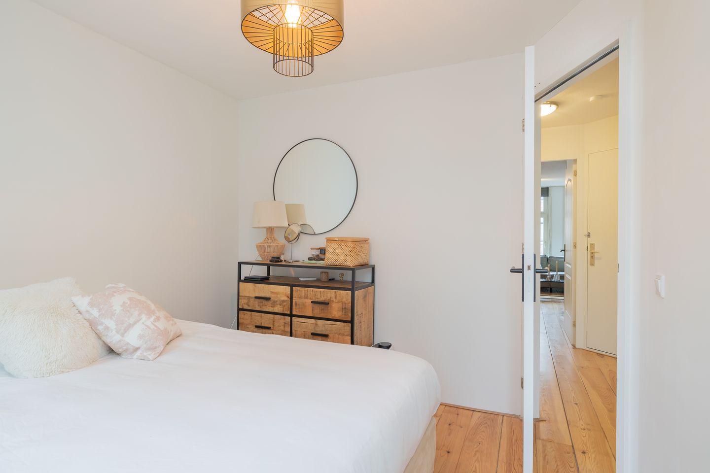 Photo 14 of Albert Cuypstraat 247-2