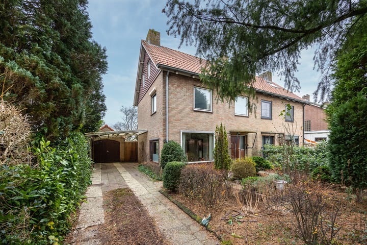 Foto 2 van Burgemeester de Beaufortweg 26