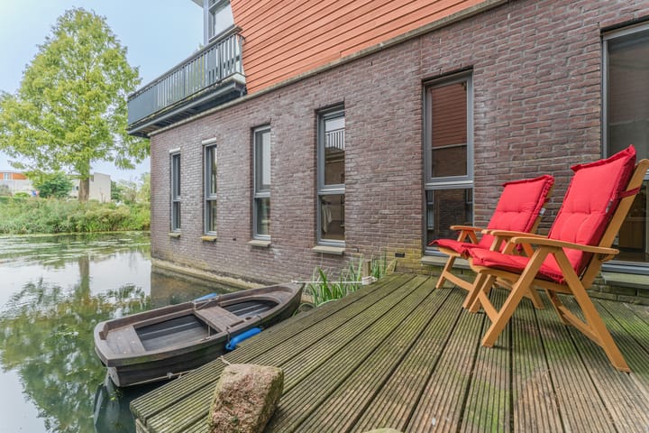 Foto 2 van Waterviolier 50