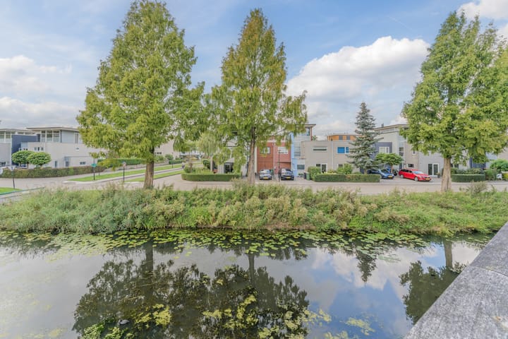 Foto 25 van Waterviolier 50