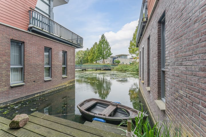 Foto 32 van Waterviolier 50