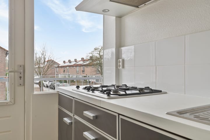 Foto 15 van Van Spilbergenstraat 7-A