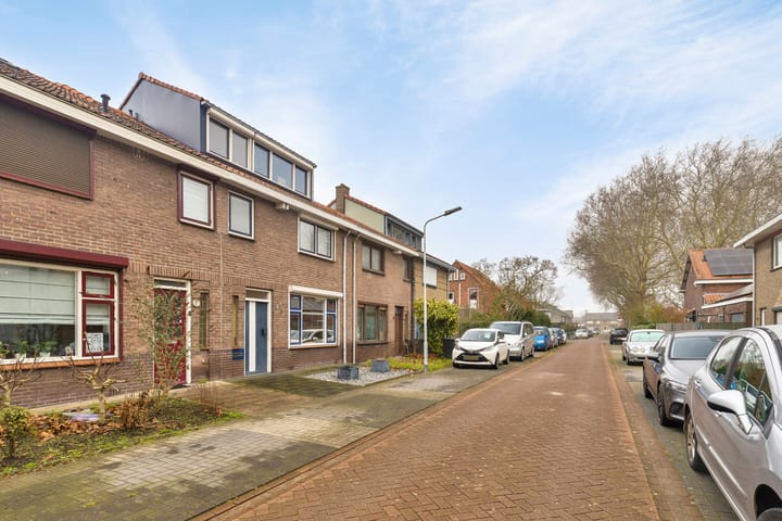 Foto 3 van Bernhardstraat 5