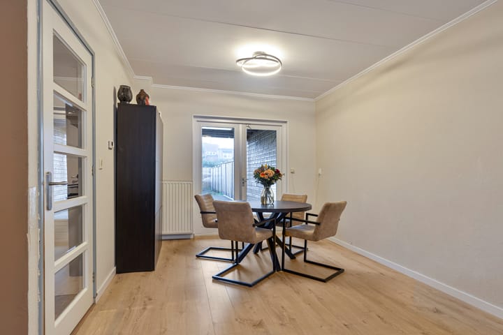 Foto 8 van Bernhardstraat 5