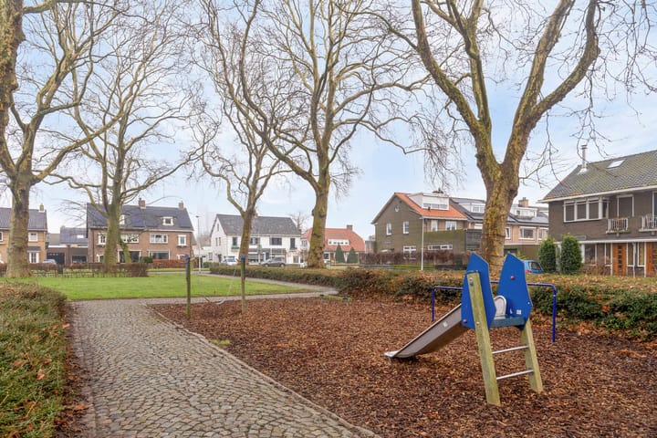 Foto 37 van Bernhardstraat 5